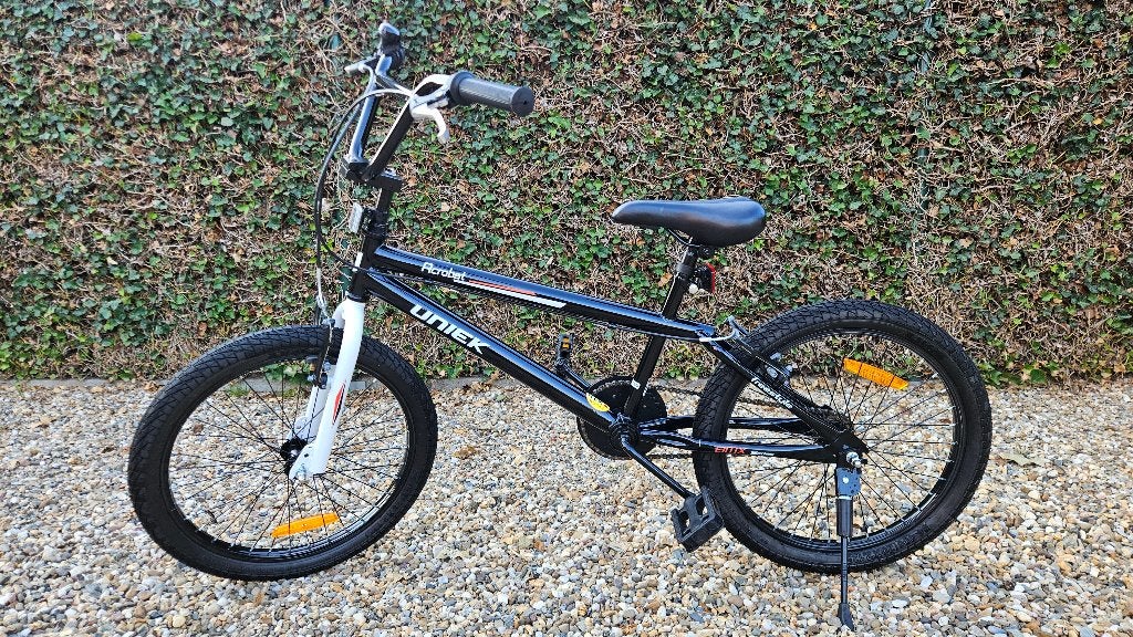 Kinder Acrobat BMX stuntfiets 20 inch 6-8 jaar - nieuwstaat, Fietsen en Brommers, Fietsen | Jongens, Ophalen, Zo goed als nieuw