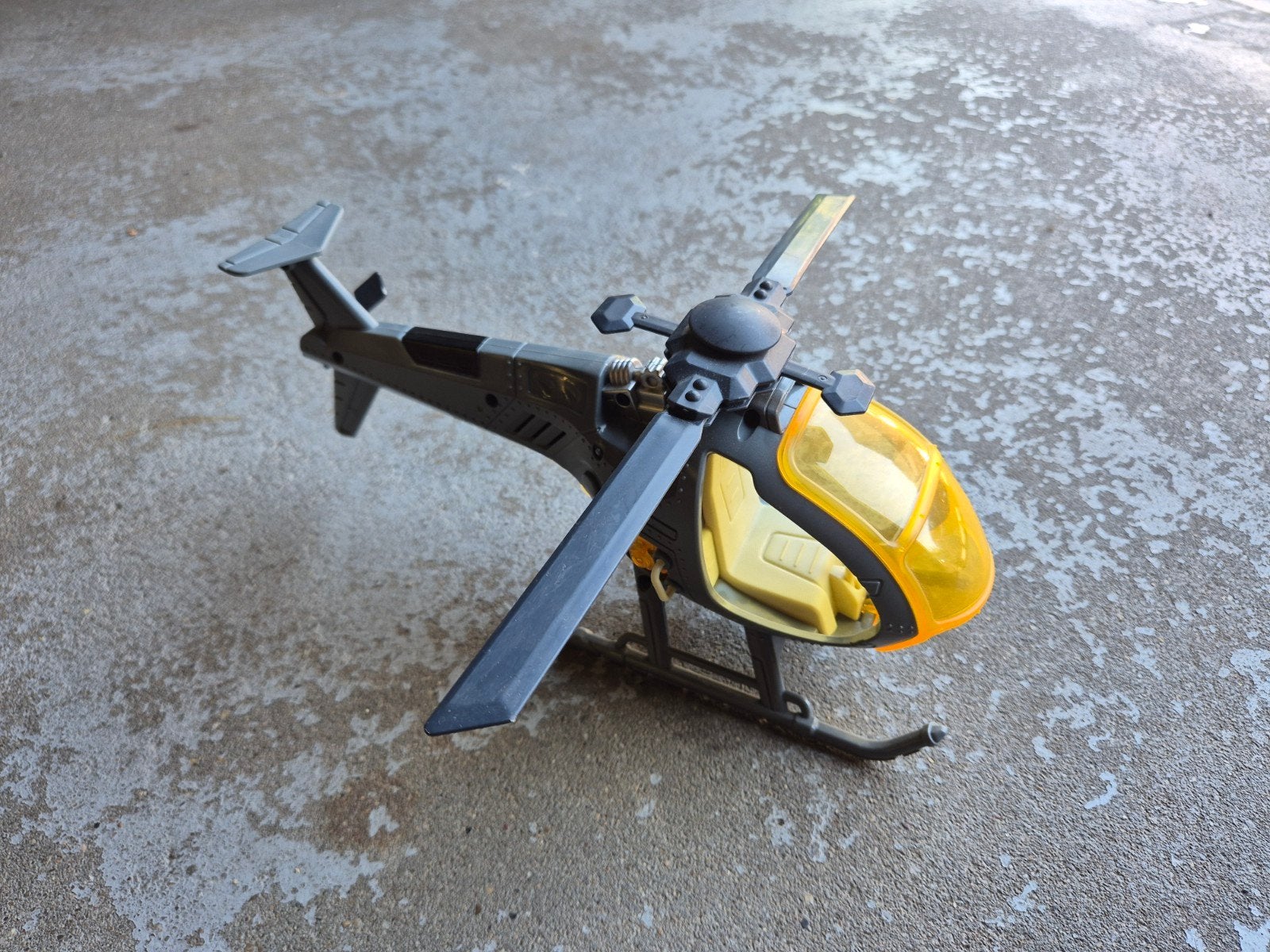Gratis helikopter, Hobby en Vrije tijd, Modelbouw | Radiografisch | Helikopters en Quadcopters, Ophalen, Helikopter