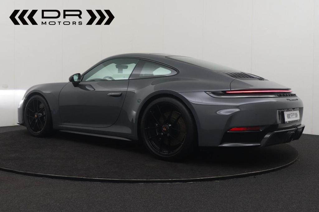 Porsche 911 GTS FACELIFT - LIFT - INTERIEURPAKKET GTS - POR, Auto's, 4 zetels, Zwart, 0 kg, https://public.car-pass.be/vhr/34e297db-efda-4b31-803b-994aa696f886