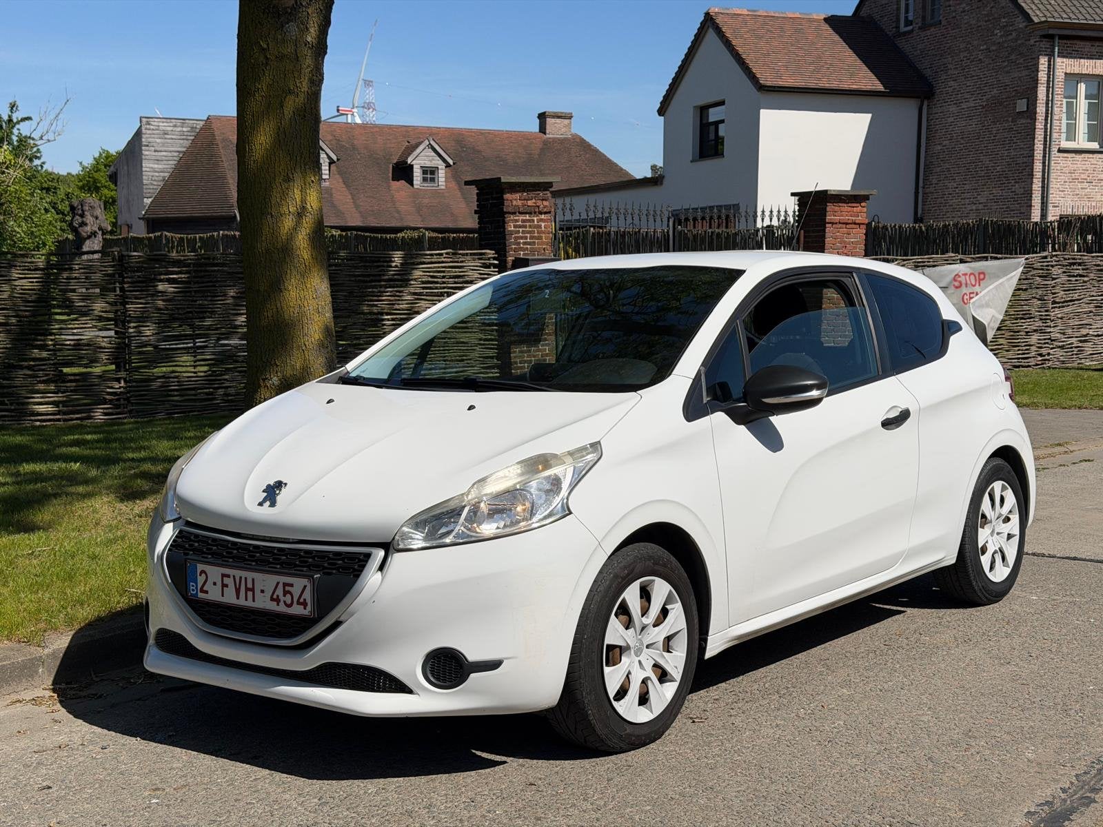 Peugeot 208, 1163 kg, Achat, Entreprise, Boîte manuelle