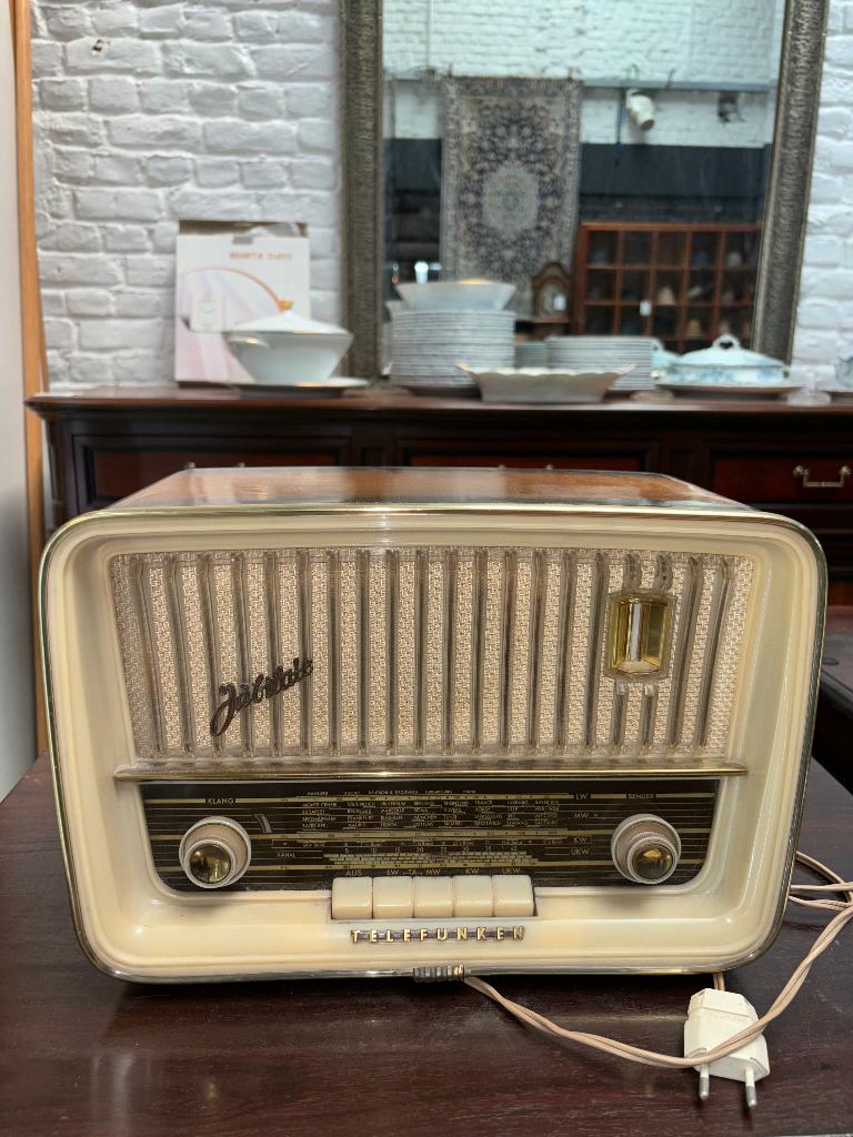 Radio Telefunken Jubilate (fonctionne), Audio, Tv en Foto, ., Ophalen of Verzenden, Jubilate, Radio