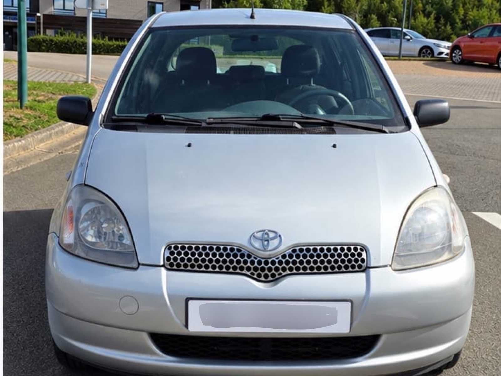 2001 Toyota Yaris Voiture, Autos, Achat, Entreprise, Autres carburants, Autre carrosserie