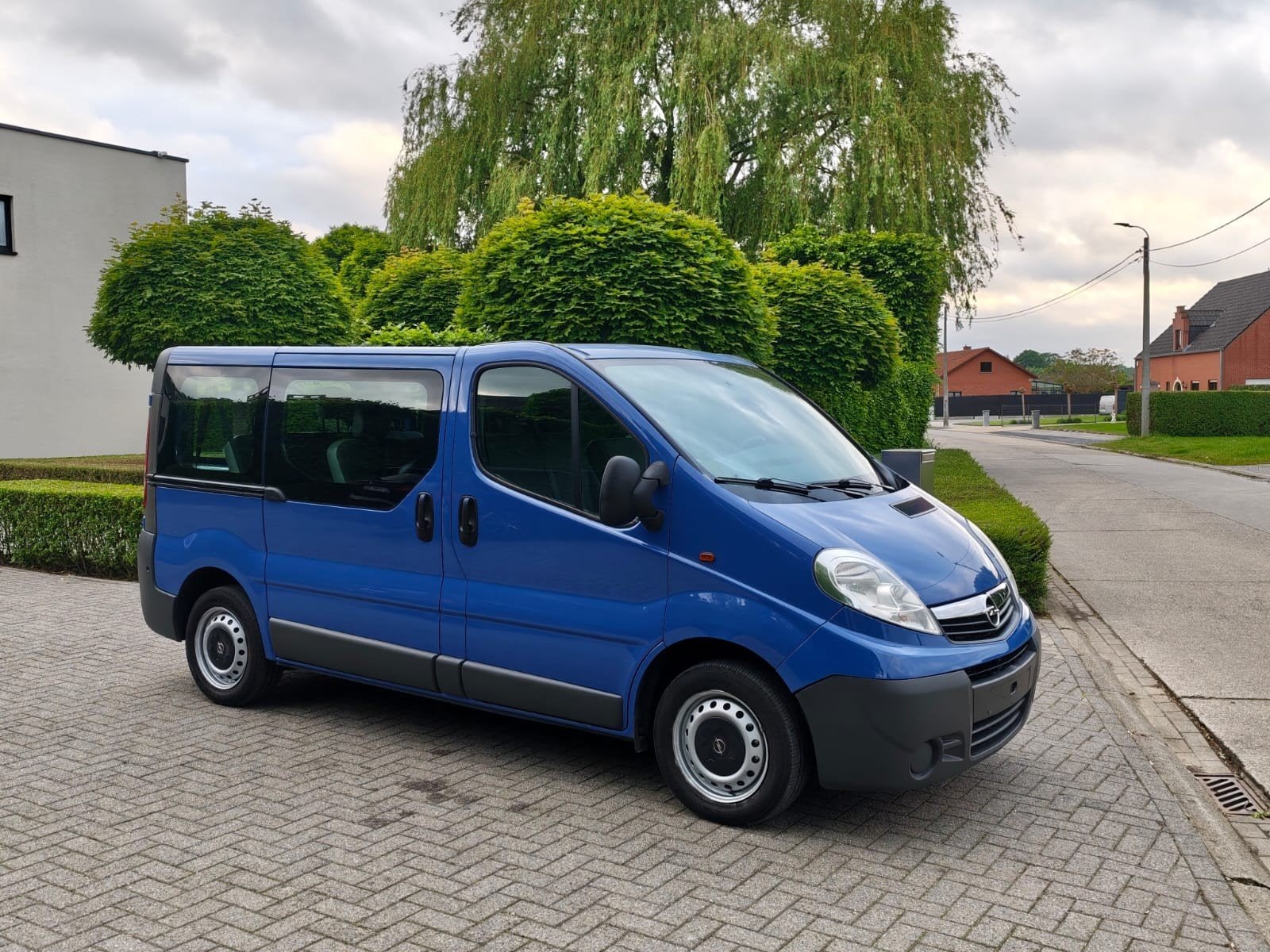 Opel Vivaro 2.0 CDTI 9 Places familiale Airco, Entreprise, Boîte manuelle, Noir, 5 portes