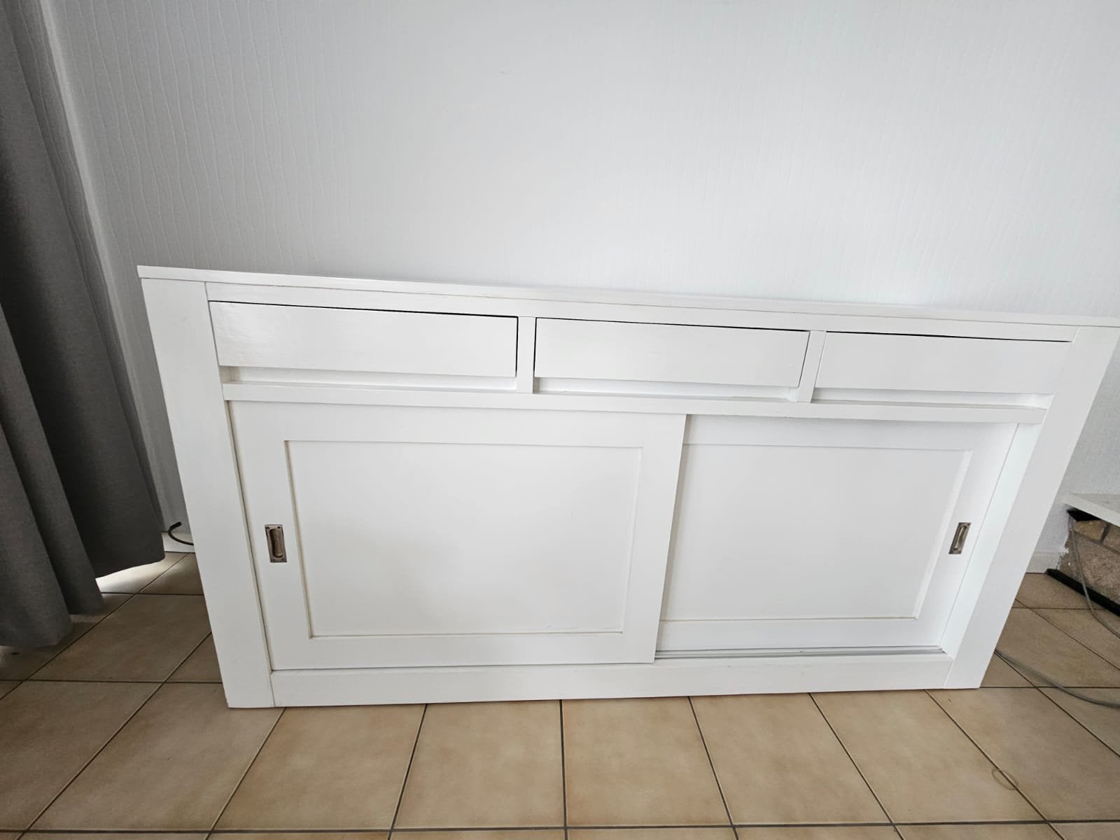 Buffet blanc, Enlèvement, Comme neuf