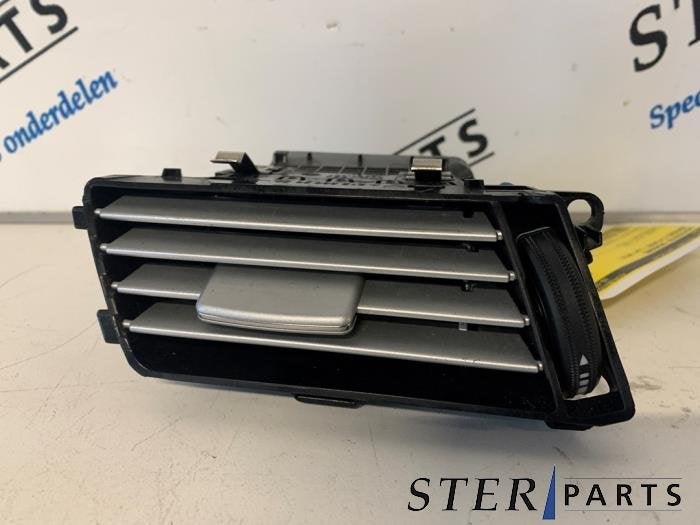 Grille aération tableau de bord d'un Mercedes E-Klasse, 3 mois de garantie, Utilisé, -, -