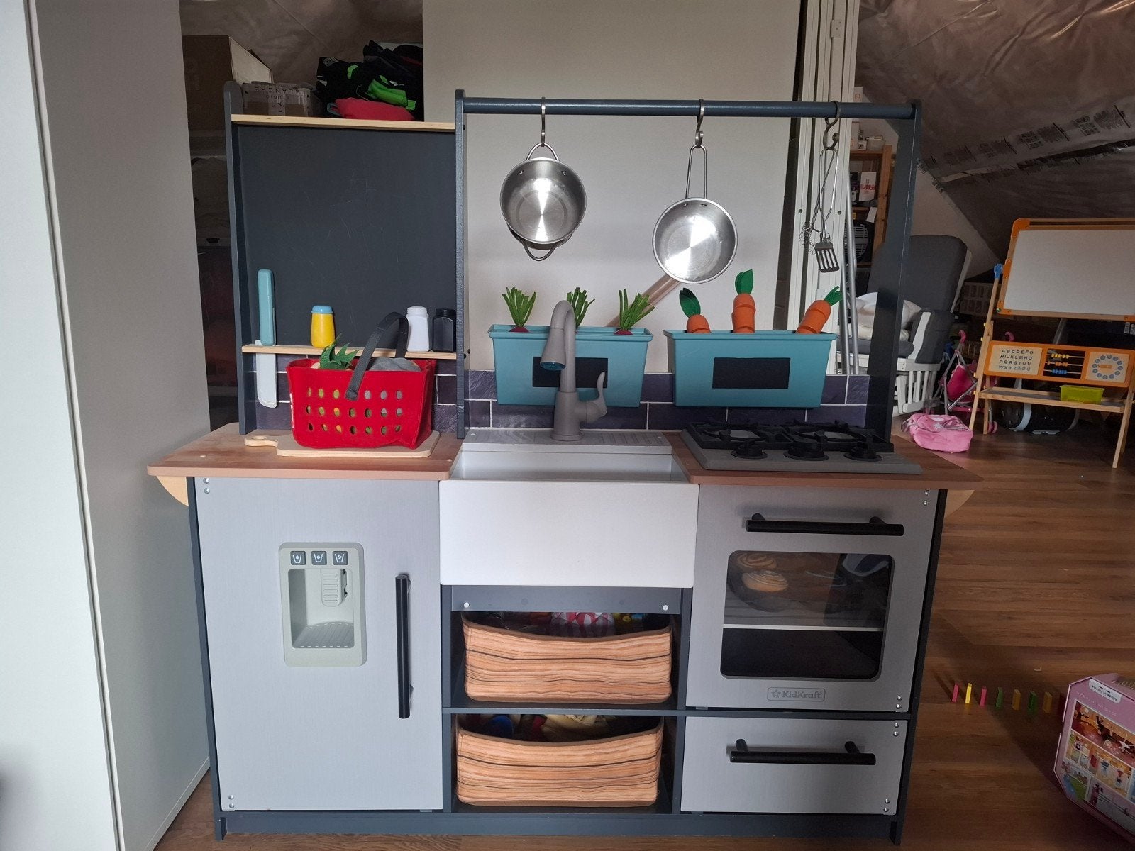 Speelgoedkeuken Kidkraft, Ophalen
