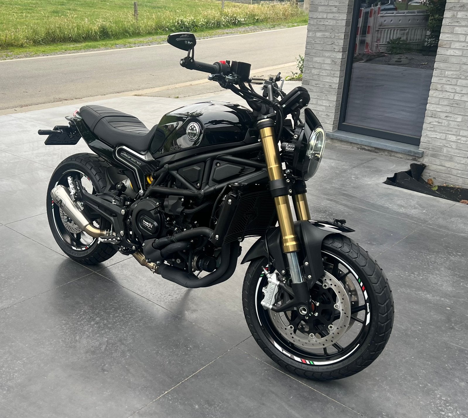 Benelli Leoncino 800 Black Edition, 2 cilinders, ABS, Motorrijbewijs A, Particulier
