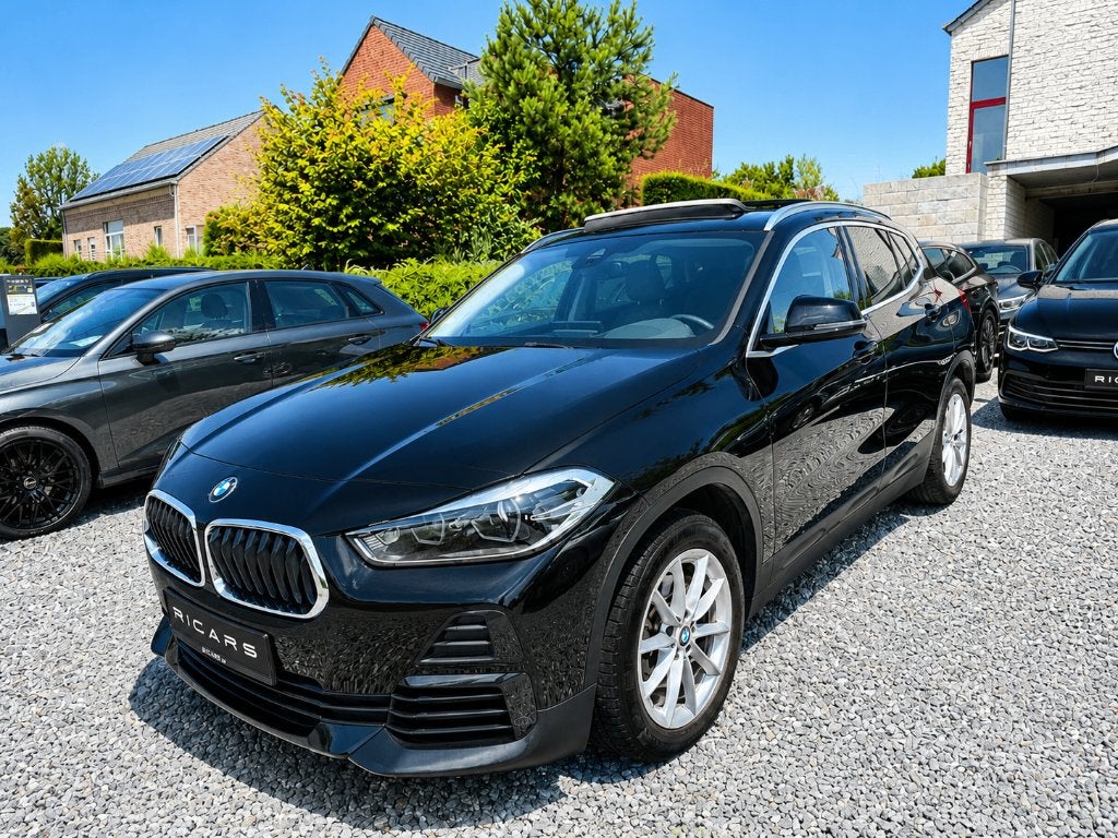 BMW X2 sDrive18d Panora Camera Cuir Carplay Carnet GARANTIE, Autos, BMW, Euro 6, Entreprise, Garantie prolongée, Phares entièrement LED