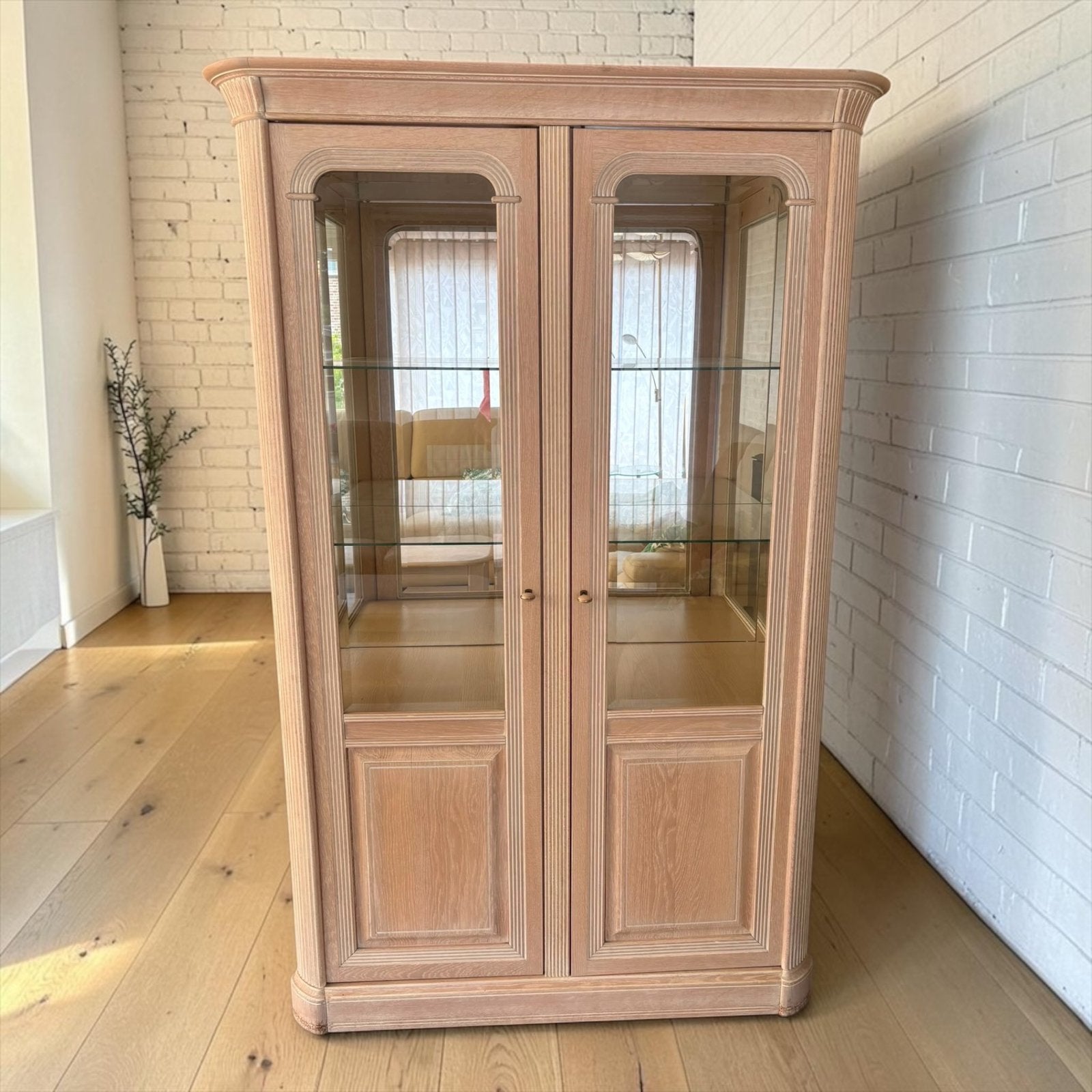 Vintage wit rosé houten kast / vitrinekast jaren 90, Ophalen