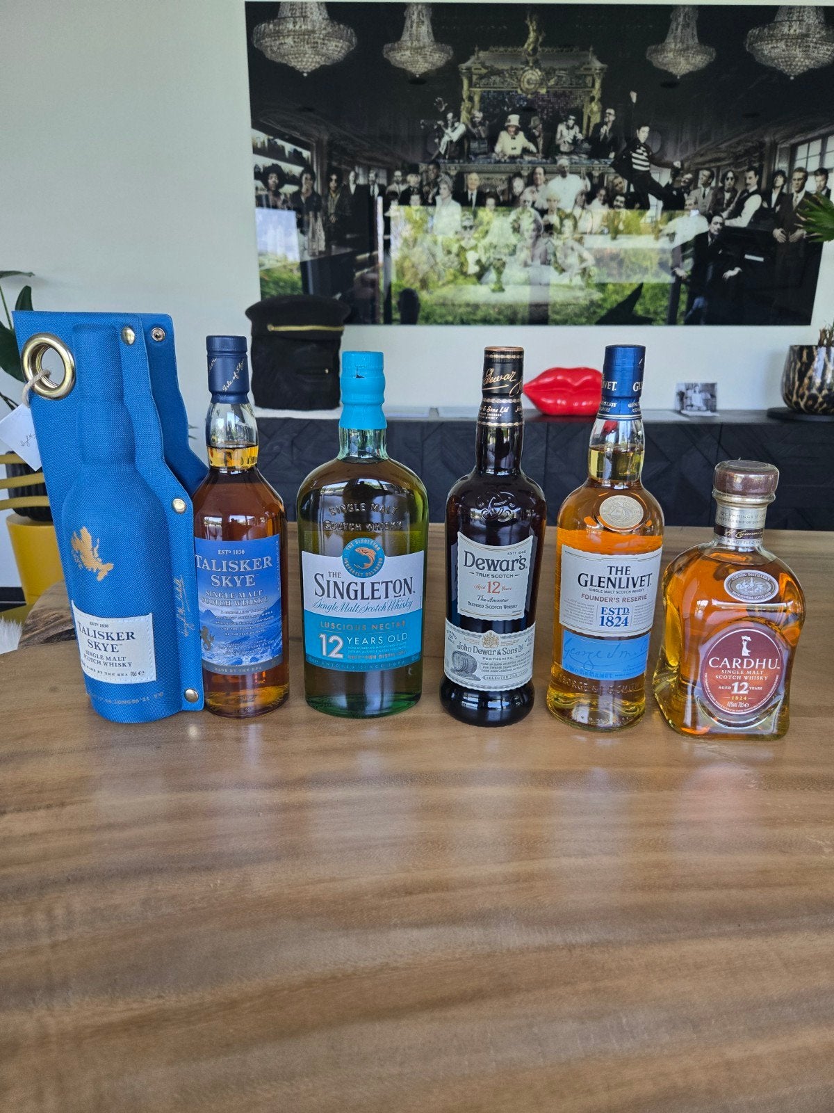 Veel 5 flessen Wishey van 70 cl, Ophalen