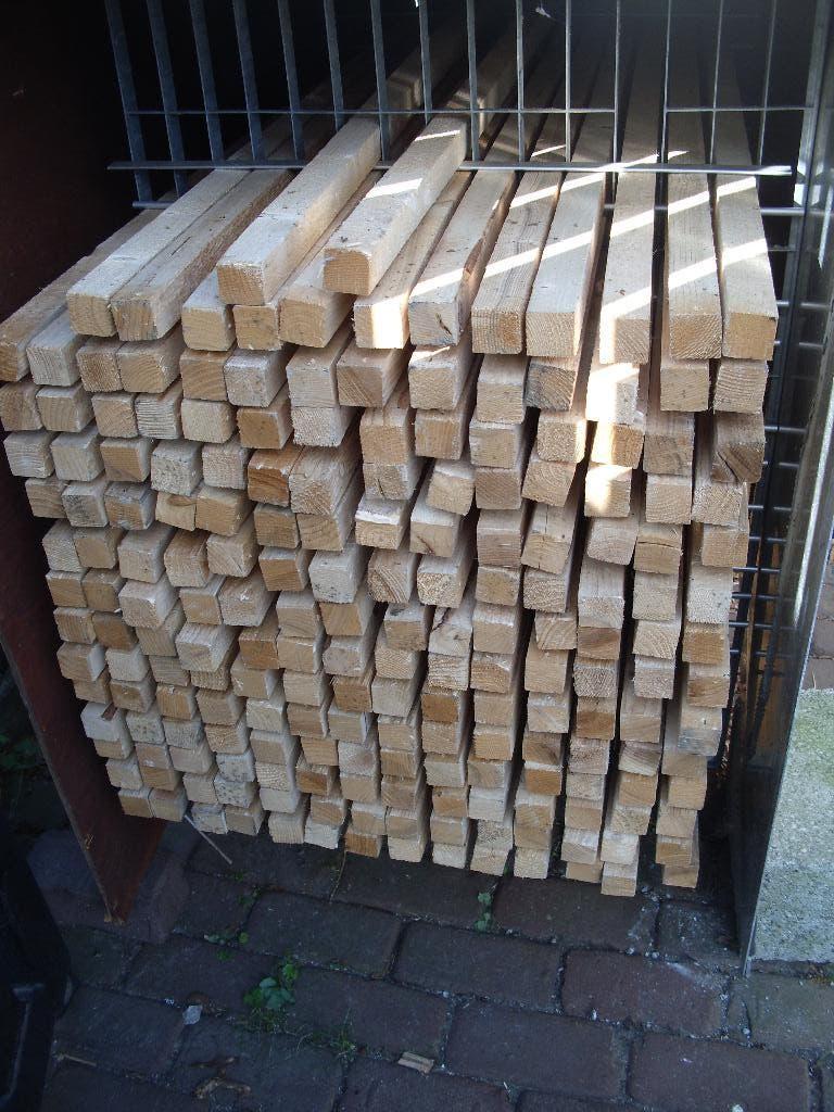 latten, Doe-het-zelf en Bouw, Hout en Planken, Ophalen, 25 tot 50 mm, Grenen, Zo goed als nieuw