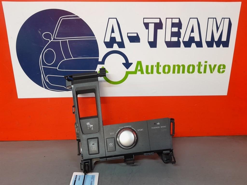 SCHAKELAARS DIVERSEN Lexus CT 200h (01-2010/09-2020), Gebruikt, Lexus