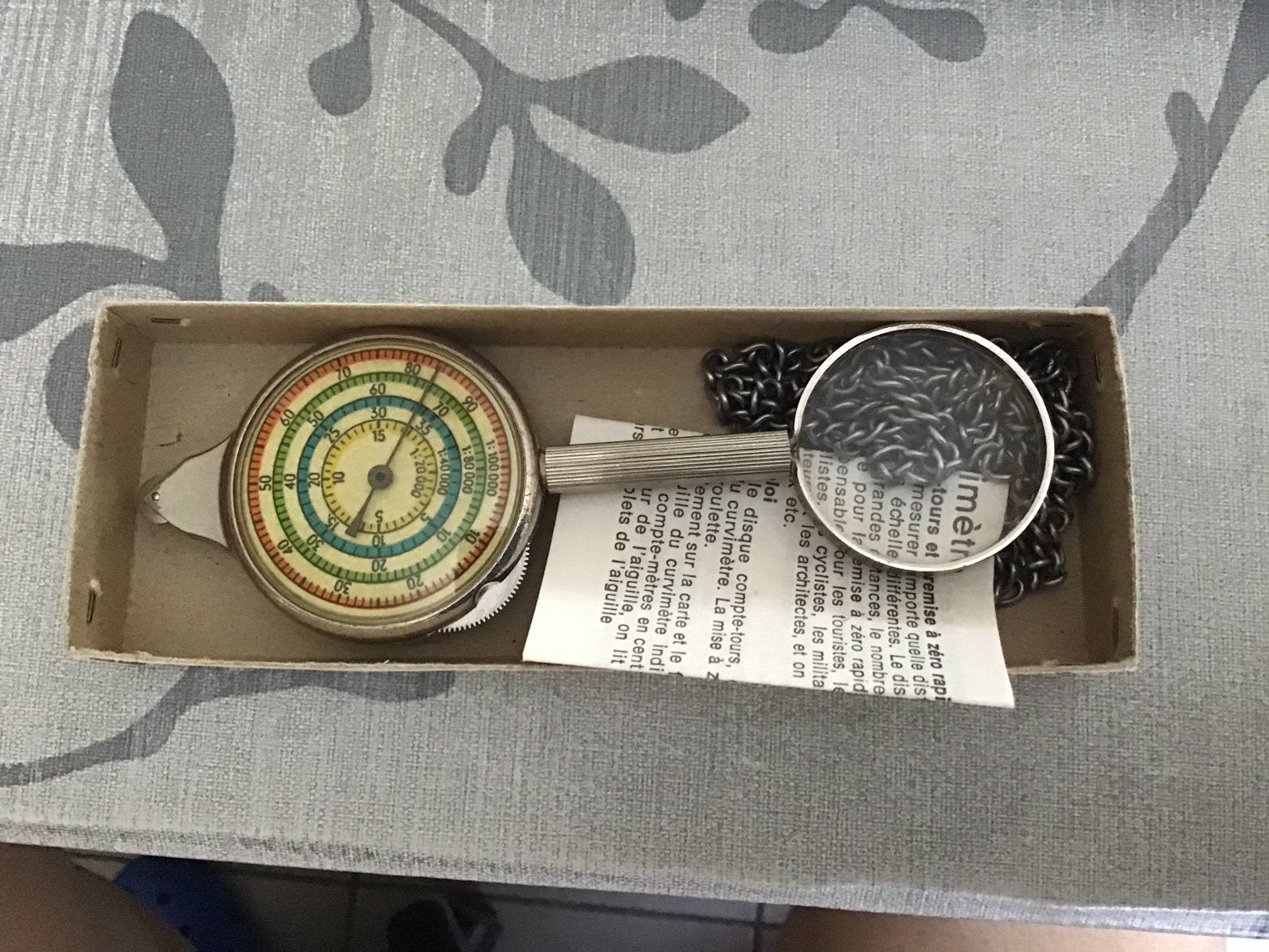 Opisometer, Collections, Broches, Pins & Badges, Enlèvement, Neuf