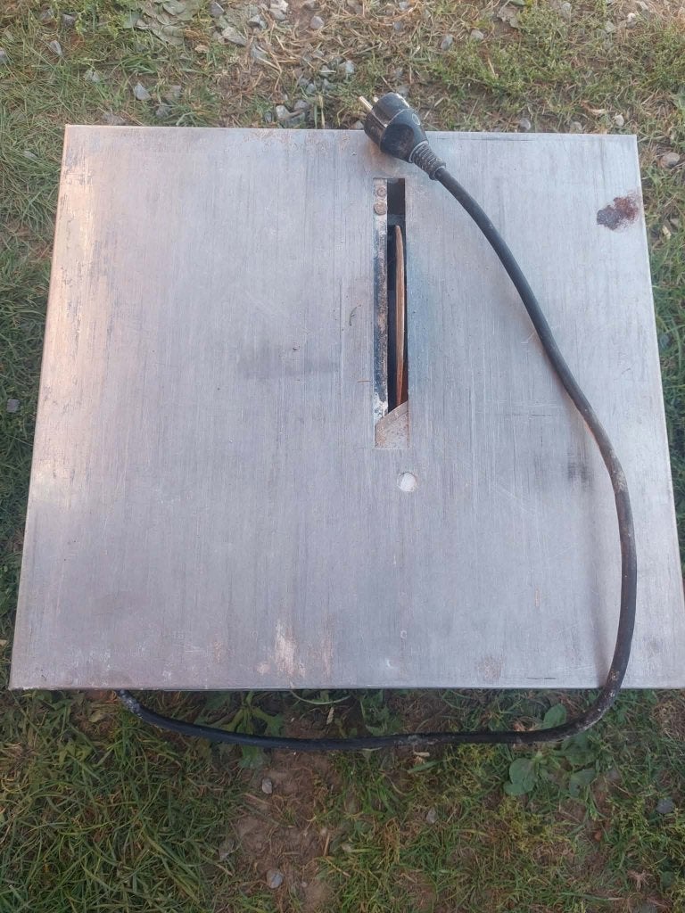 electrische tegelsnijder op plateau,einhell, Ophalen of Verzenden, Gebruikt