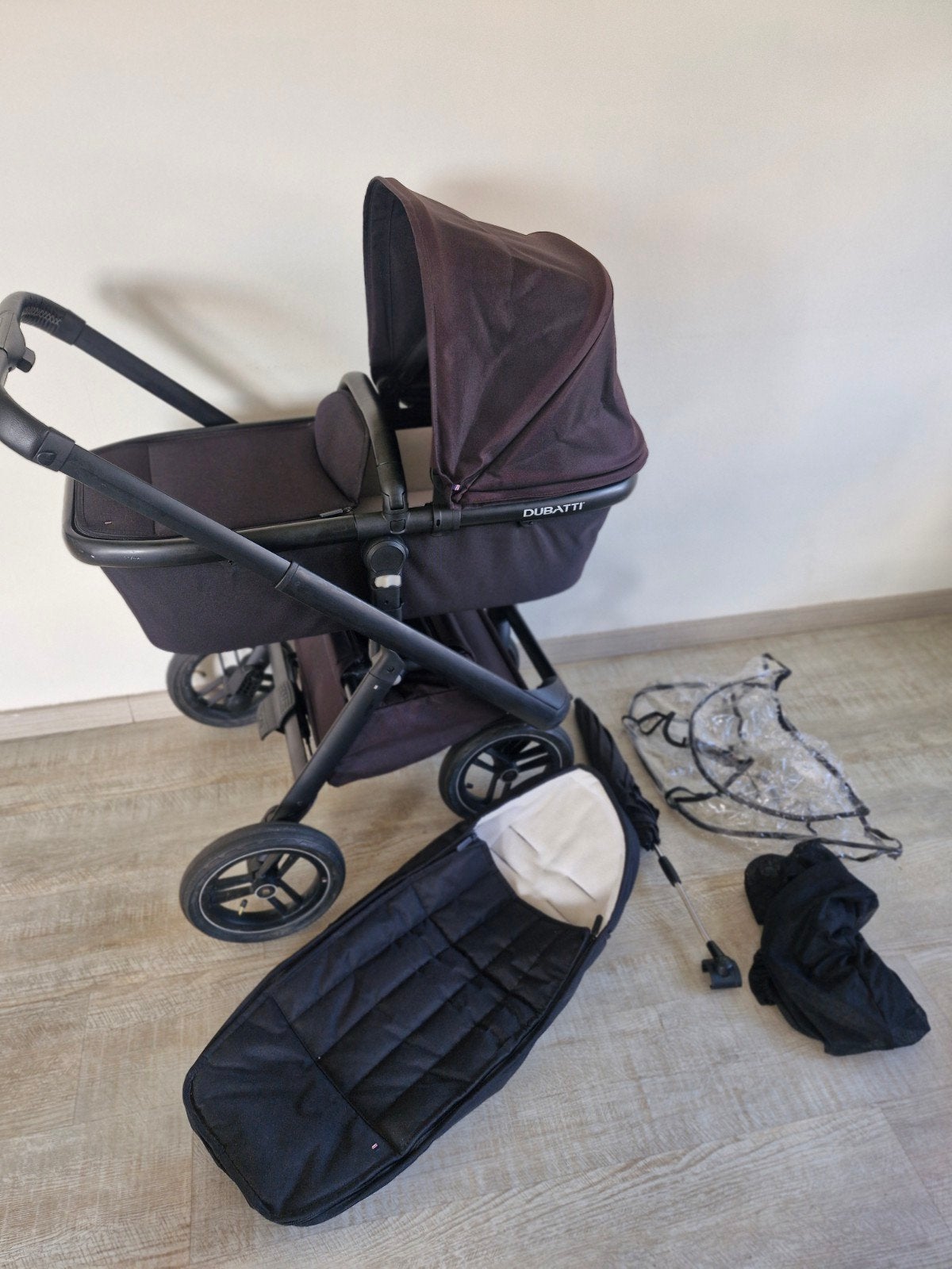 Dubatti one kinderwagen met reiswieg/zitje en accessoires, Kinderen en Baby's, Gebruikt, Luchtbanden, Combiwagen, Ophalen