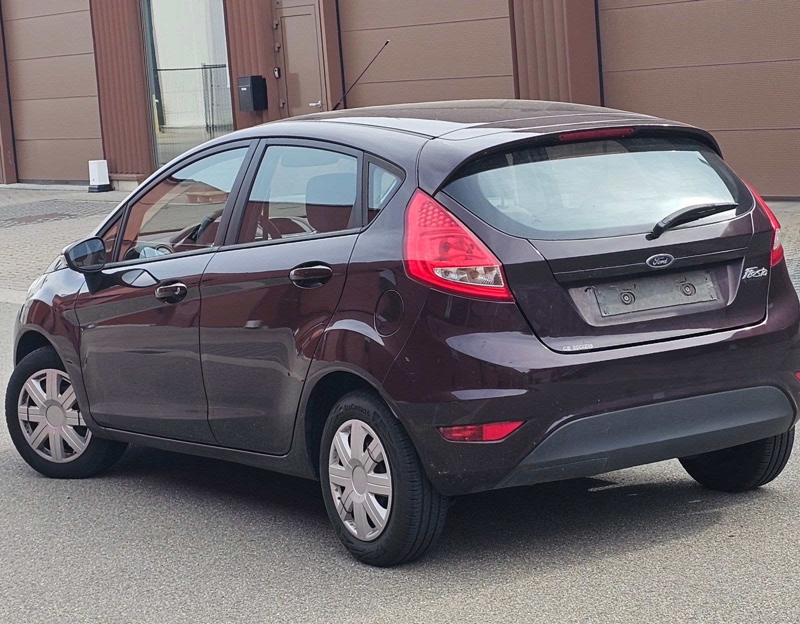 Ford fiesta 1.3 benzine bj 2010 (airco) blanco gekeurd, Particulier, Te koop