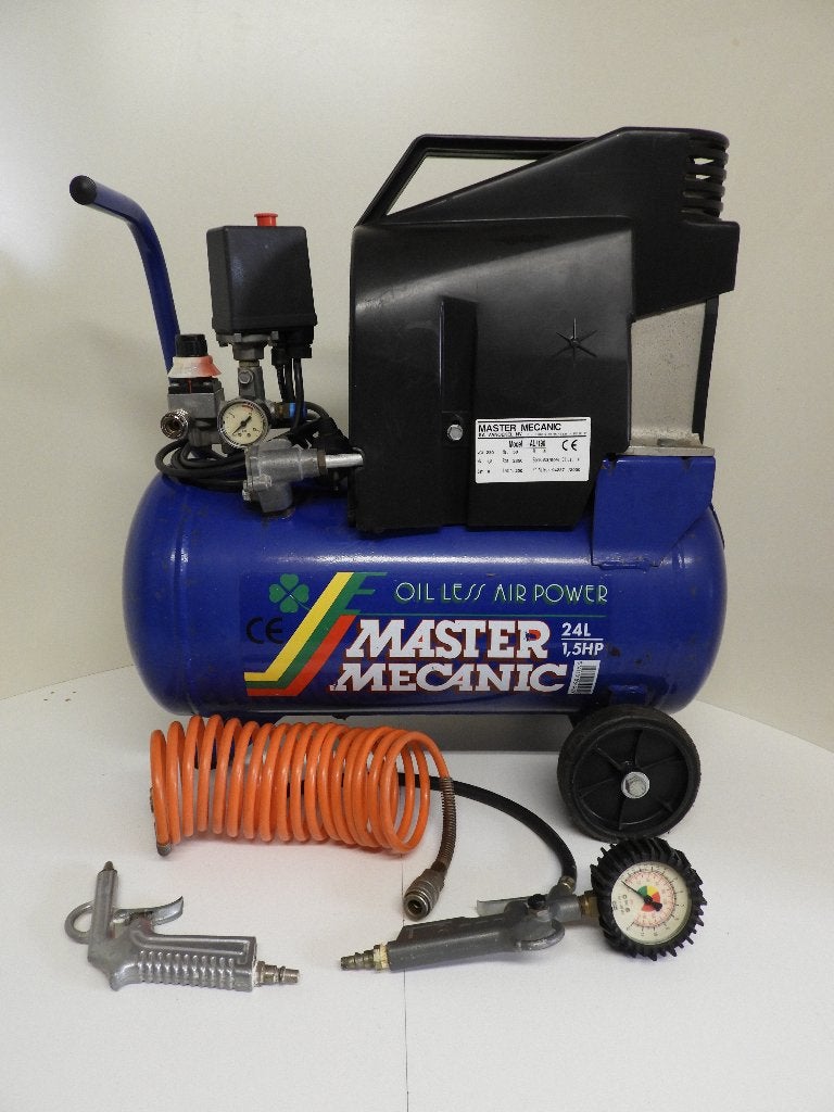 Olievrije Luchtcompressor 24 Liter. Met Accessoires., Doe-het-zelf en Bouw, Compressors, Ophalen, Mobiel, Gebruikt, 6 tot 10 bar