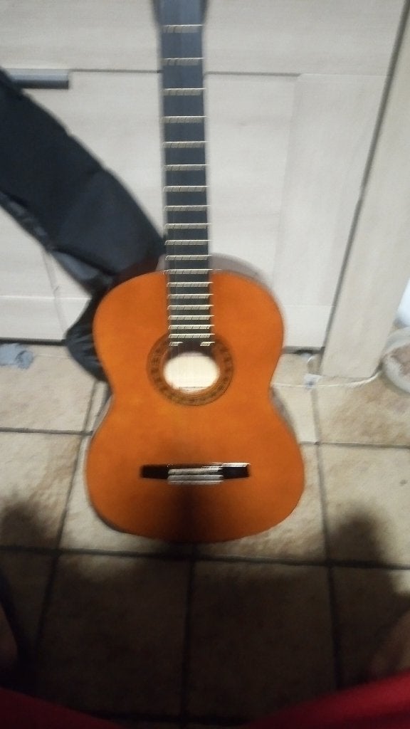 MOOIE AKOESTISCHE GITAAR MET TOEBEHOREN, Ophalen, Zo goed als nieuw