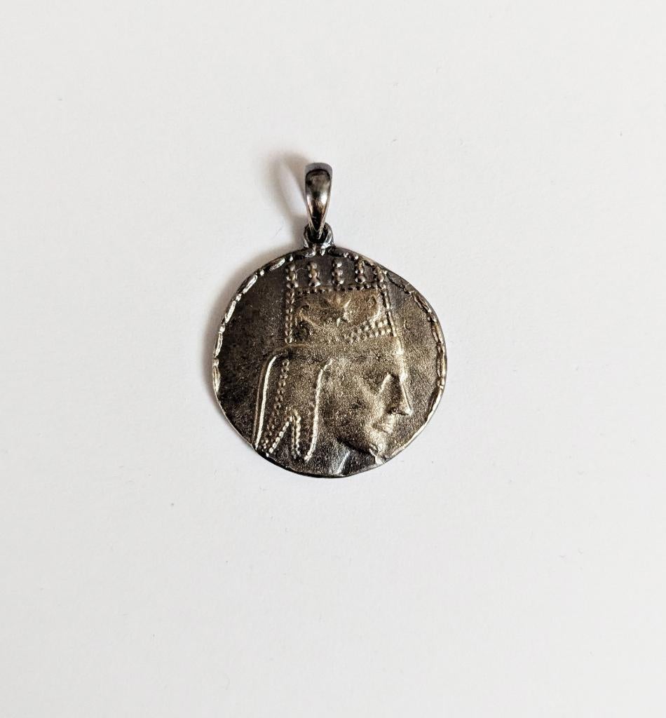 Een zilveren hanger, Verzenden, Zilver, Zilver, Overige voorstellingen