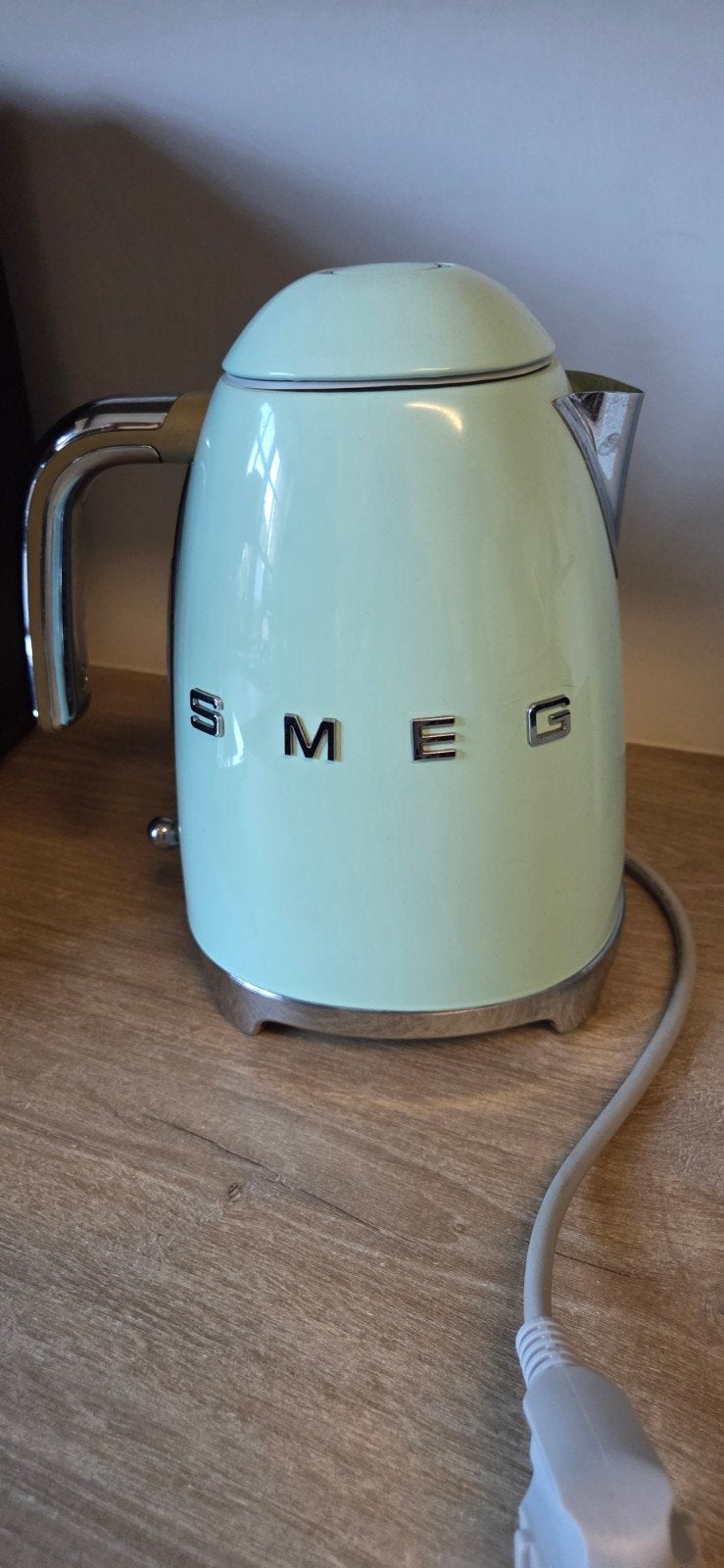 Smeg waterkoker, 1 tot 2 liter, Ophalen of Verzenden, Zo goed als nieuw