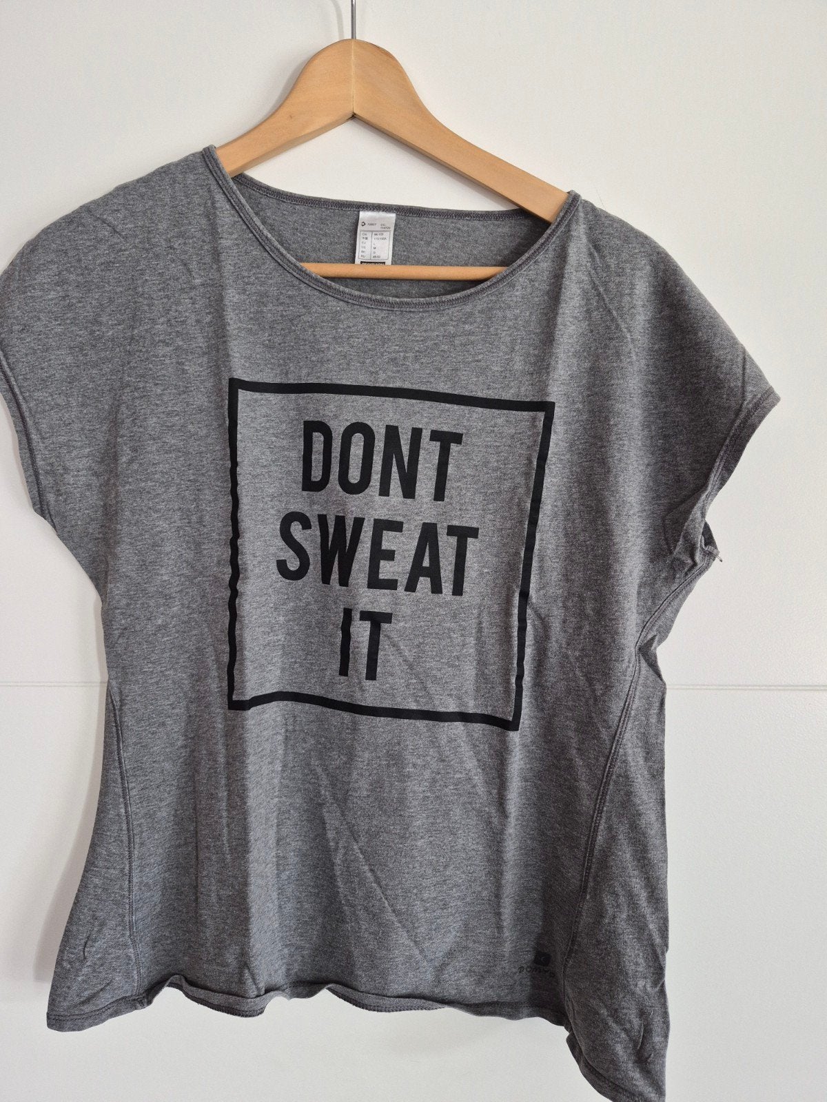 Tshirt: Maat L - Decathlon, Kleding | Dames, Maat 42/44 (L), Ophalen of Verzenden, Zo goed als nieuw, Korte mouw