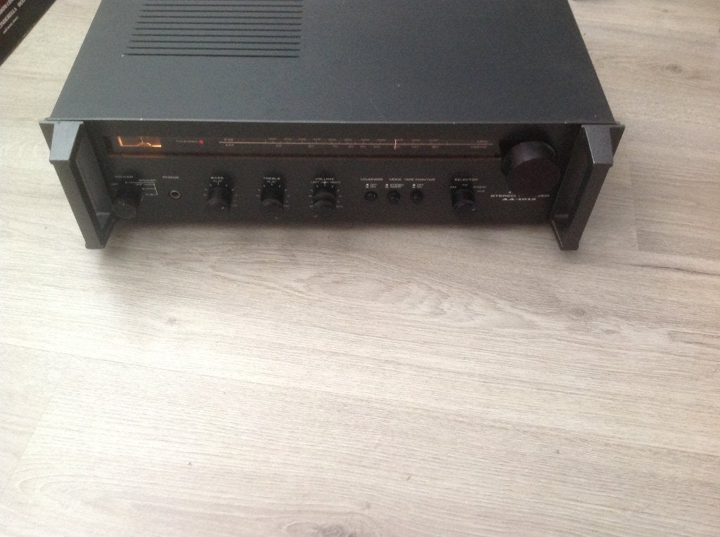 Akai AA-1015 AM/FM Stereo Receiver (1978), Lecteur CD, Enlèvement ou Envoi, Comme neuf, Composants en vrac