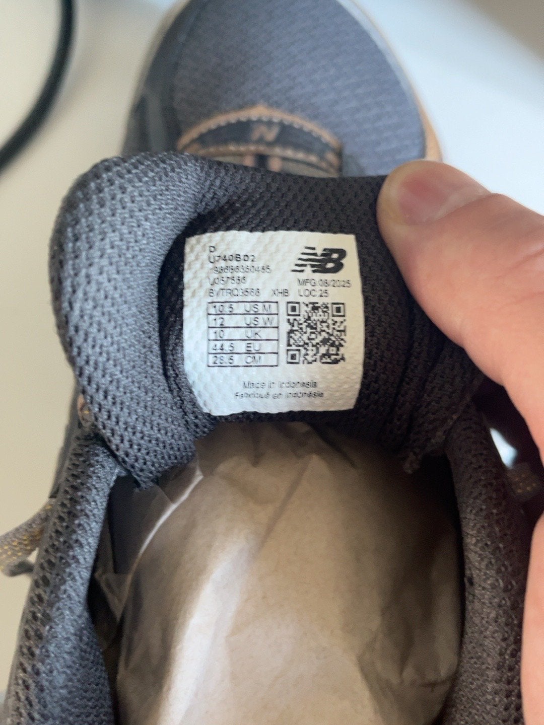 New Balance 9060 – Maat 44.5 – Nieuw, Bricolage & Construction, Vêtements de sécurité, Enlèvement ou Envoi, Comme neuf