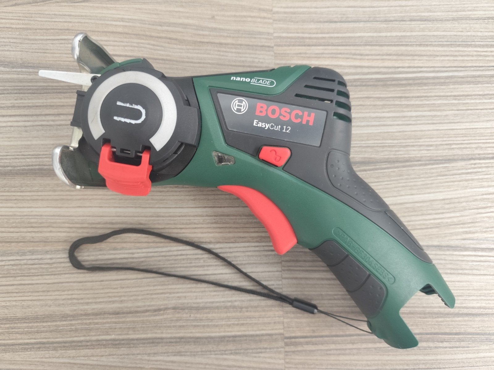 Bosch Easy Cut 12, Ophalen of Verzenden, Zo goed als nieuw, 20 t/m 29 mm, Bosch