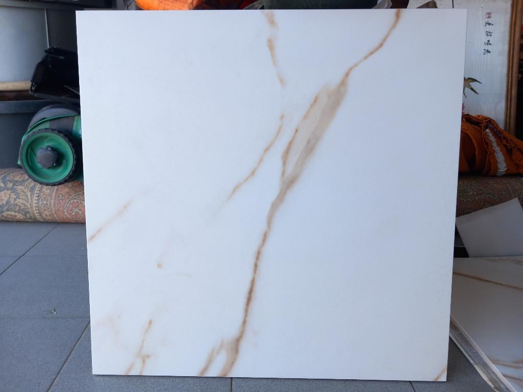 Overschot 2 tegels 60x60cm, Doe-het-zelf en Bouw, Ophalen, Nieuw