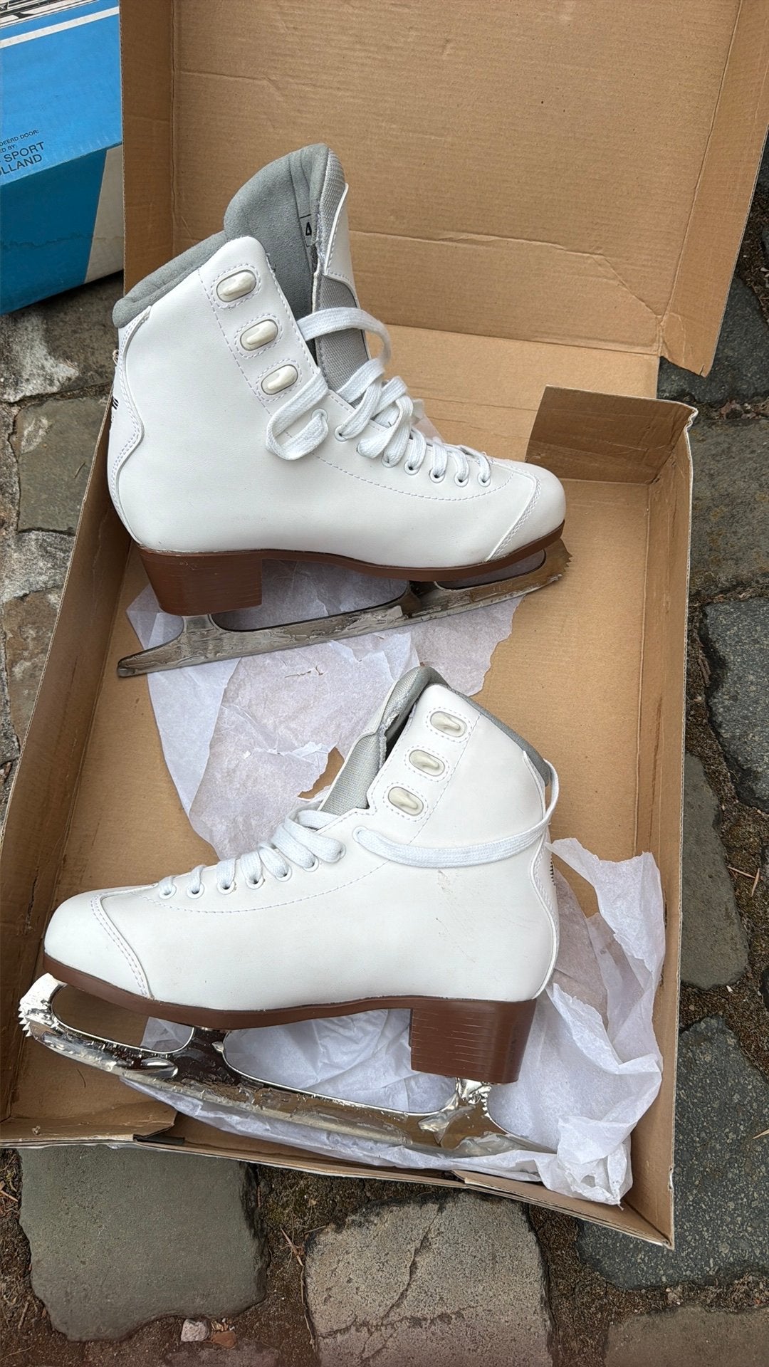 Nieuwe schaatsen, Sport en Fitness, Schaatsen, Ophalen, Zo goed als nieuw