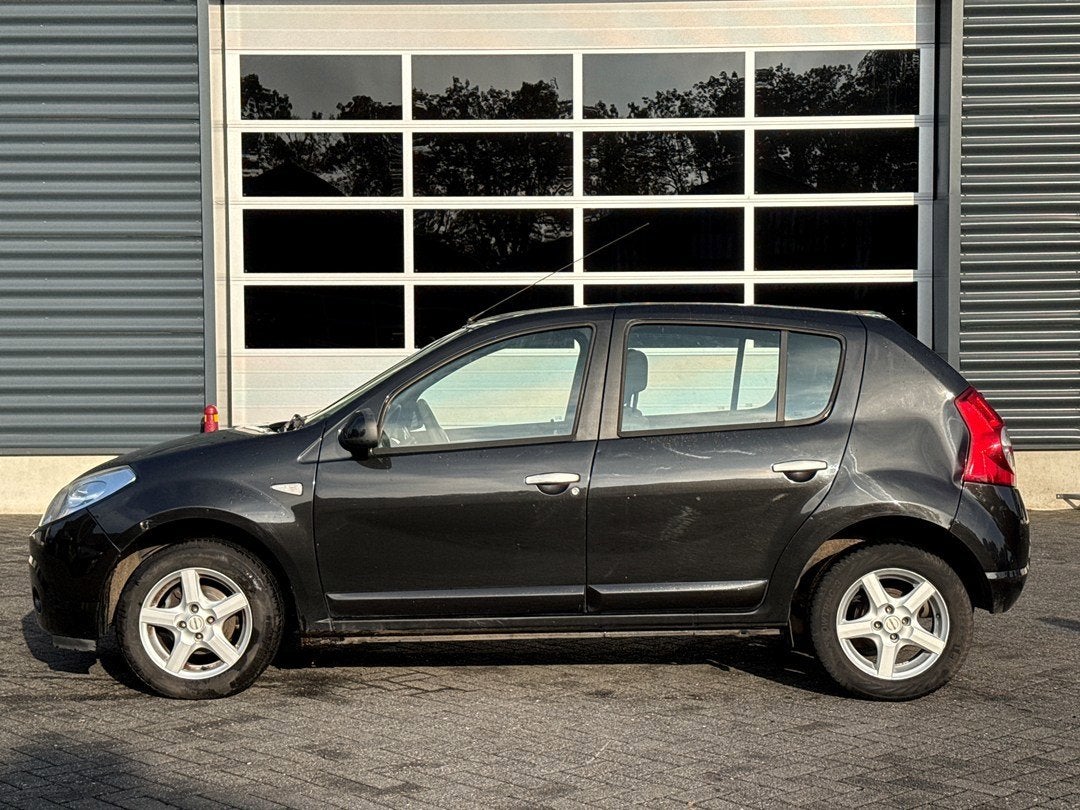Dacia Sandero 1.2 Lauréate | Airco, Auto's, Voorwielaandrijving, Euro 5, 135 g/km, Zwart