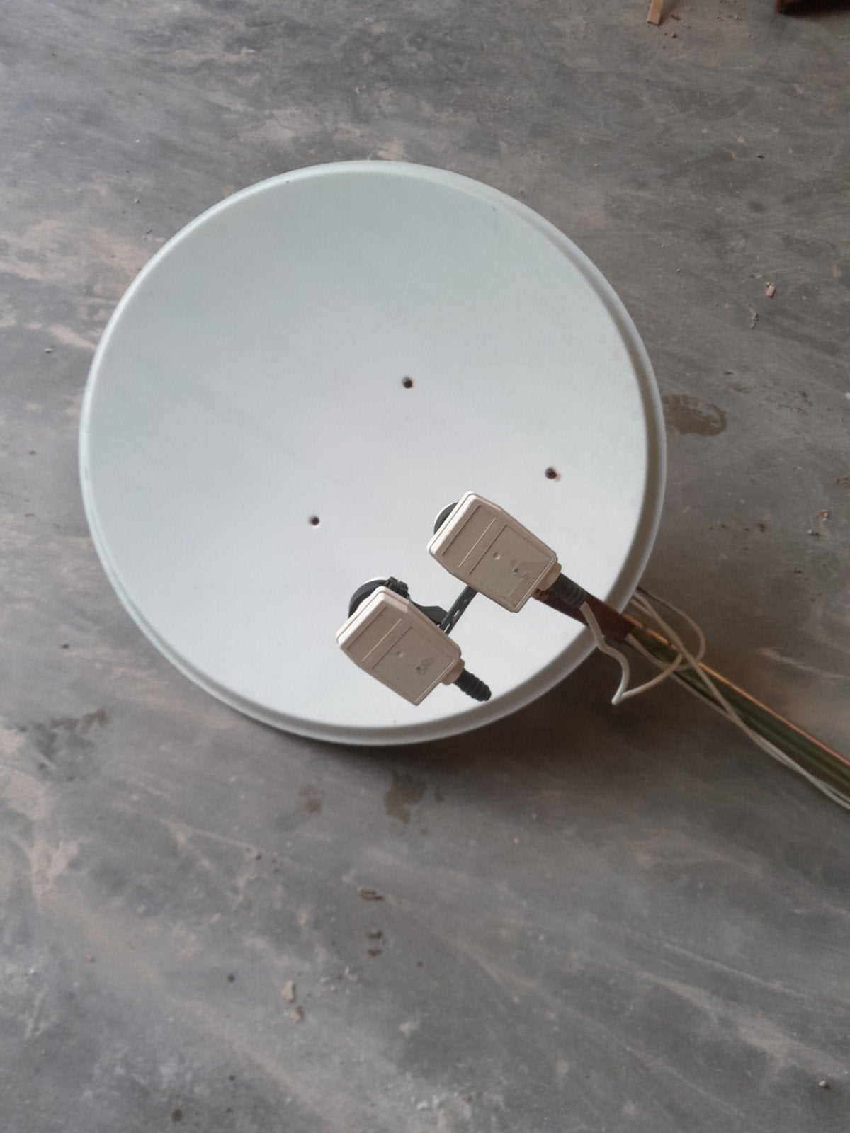 schotelantenne, TV, Hi-fi & Vidéo, Antennes paroboliques, Enlèvement, Antenne (parabolique)