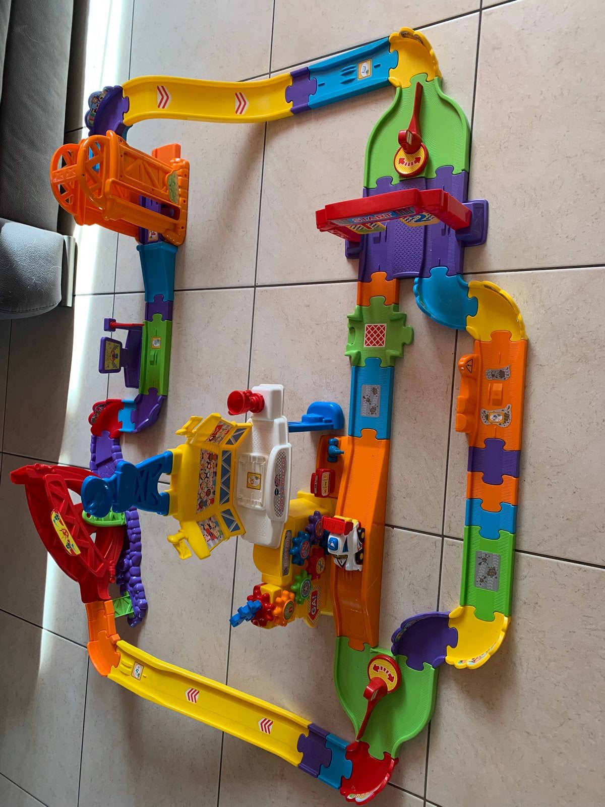 Vtech Toet toet auto’s super RC Racecircuit, Ophalen, Zo goed als nieuw