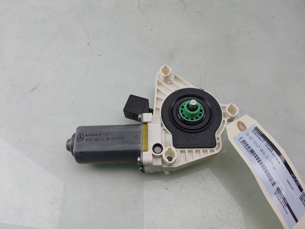 MOTEUR LEVE VITRE ELECTRIQUE C (C205) (|A0009066206|), Utilisé, Mercedes-Benz