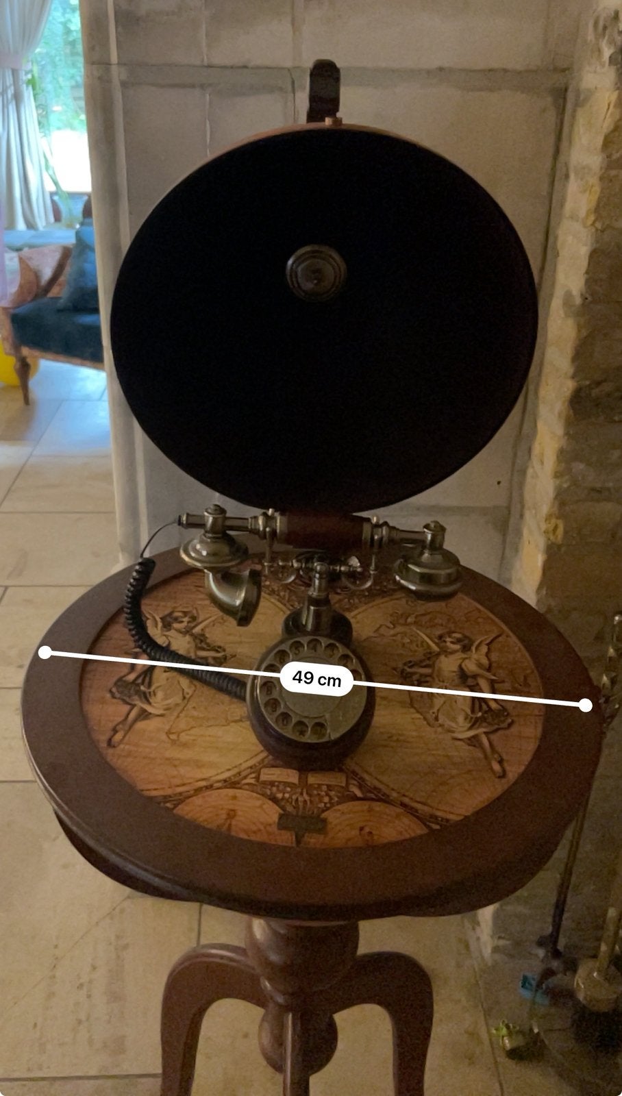 Unieke Wereldbol met Werkende Vintage Telefoon – Eyecatcher, Ophalen