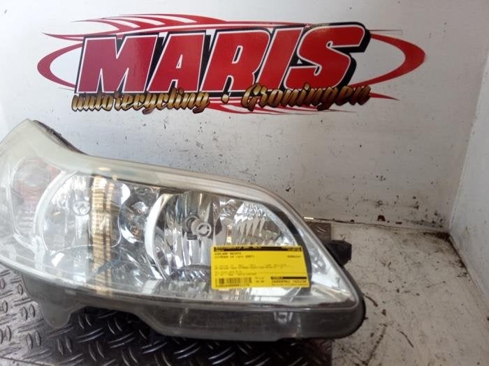 Phare droit d'un Citroen C4, Autos : Pièces & Accessoires, -, 3 mois de garantie, Utilisé, -