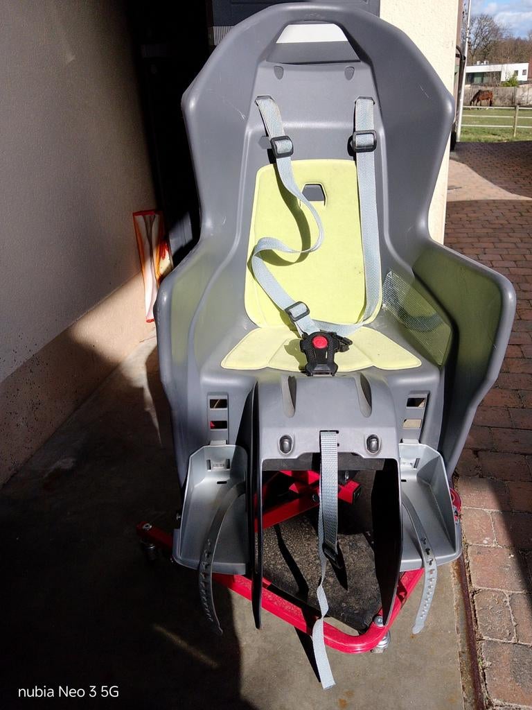 Siège de vélo Polisport jusqu'à 22 kg, Enlèvement ou Envoi, Repose-pieds, Utilisé, Polisport