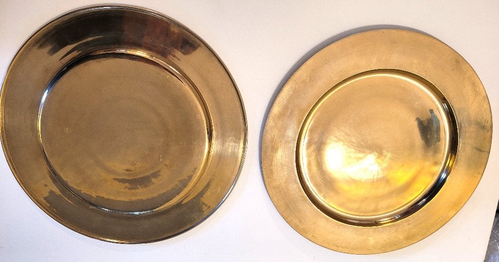 7 grandes assiettes de présentation vintage en laiton massif, Maison & Meubles, Sous-assiette, Enlèvement, Utilisé, Doré