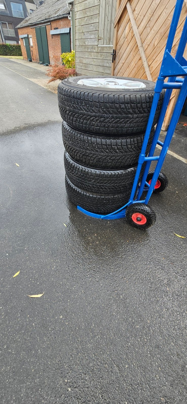 Zo goed als nieuwe banden op alu velg 5x130 voor Touareg Cay, Ophalen, Gebruikt, Banden en Velgen, 17 inch