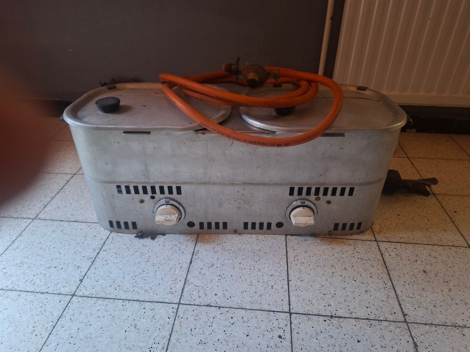 Hotdog-machine, Ophalen