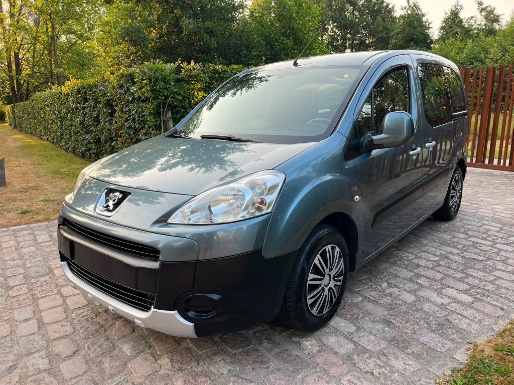 Peugeot Partner Tepee 1.6 HDI / 216.966 km, Auto's, Voorwielaandrijving, Zwart, 4 cilinders, 5 deurs