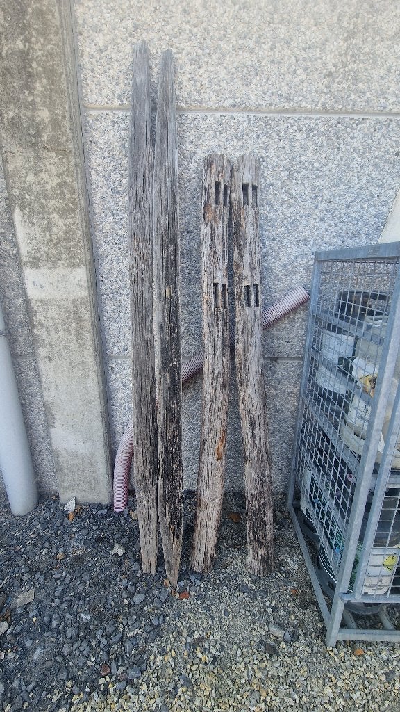 Poteaux de perçage, Poteaux, Bois dur, Enlèvement, Utilisé