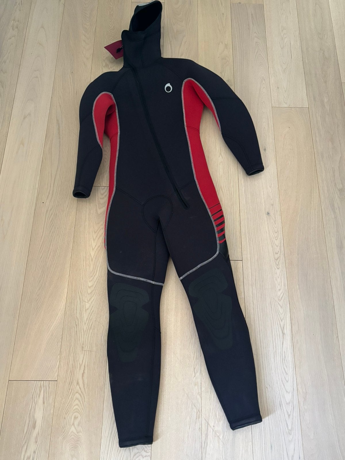 Nieuwe wetsuit M 7,5 mm, Watersport en Boten, Watersportkleding, Ophalen, Zo goed als nieuw, Wetsuit