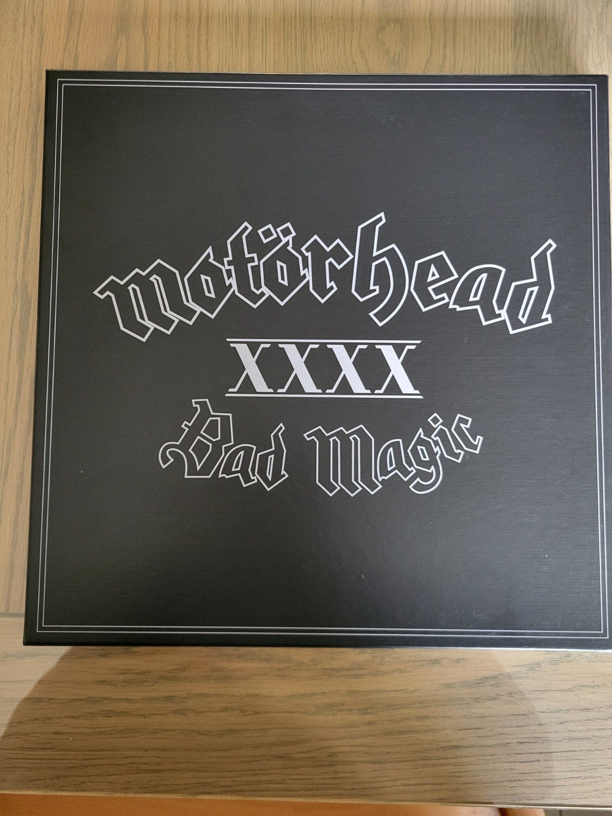 Motörhead – Bad Magic XXX Deluxe Boxset LP + CD | Compleet, Coffret, Enlèvement, Comme neuf