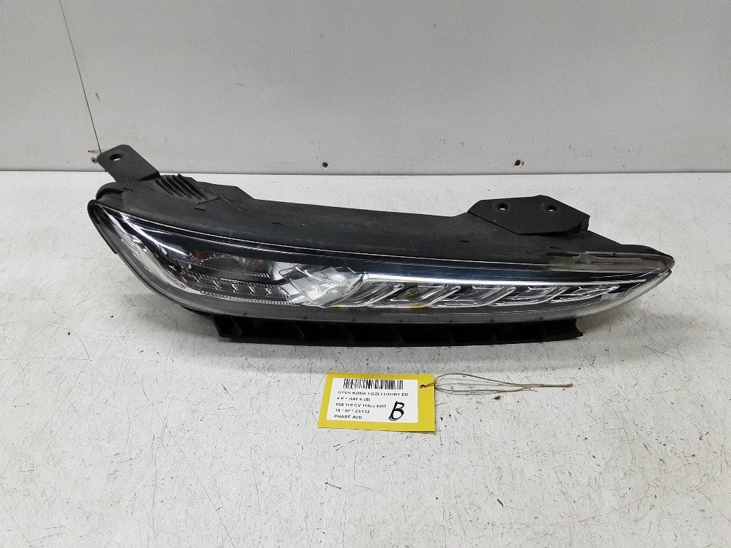 PHARE / OPTIQUE AVANT DROIT Hyundai Kona (OS) (92208J90), Hyundai Motor Deutschland GmbH, Kaiserleipromenade 5
63067  Offenbach am Main, DE