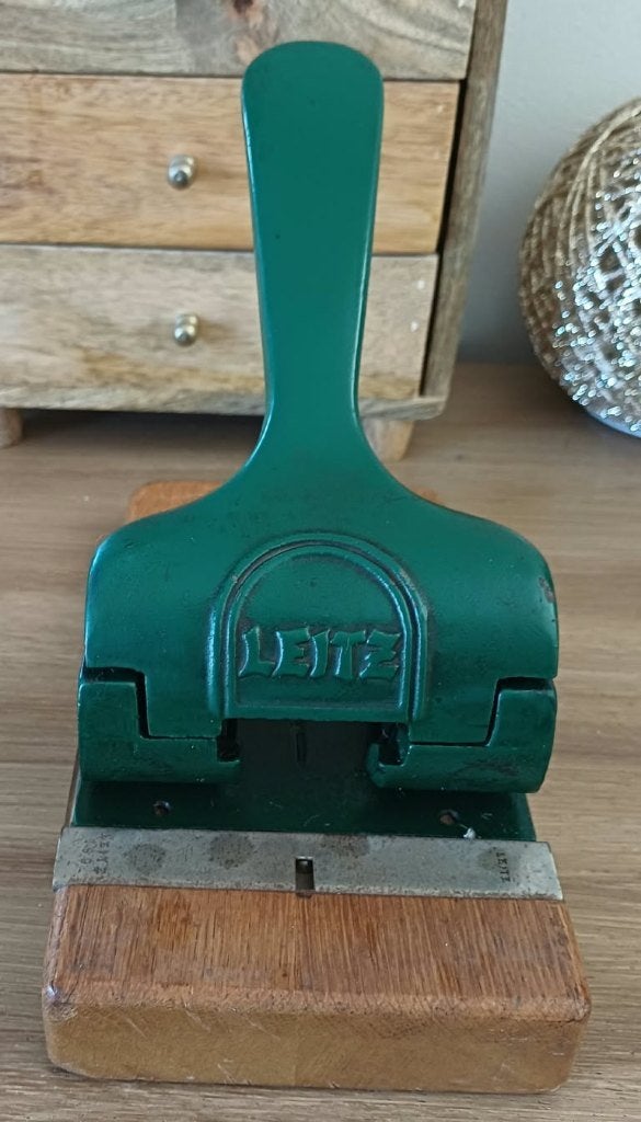 Ancien perforateur industriel LEITZ 180, Enlèvement ou Envoi