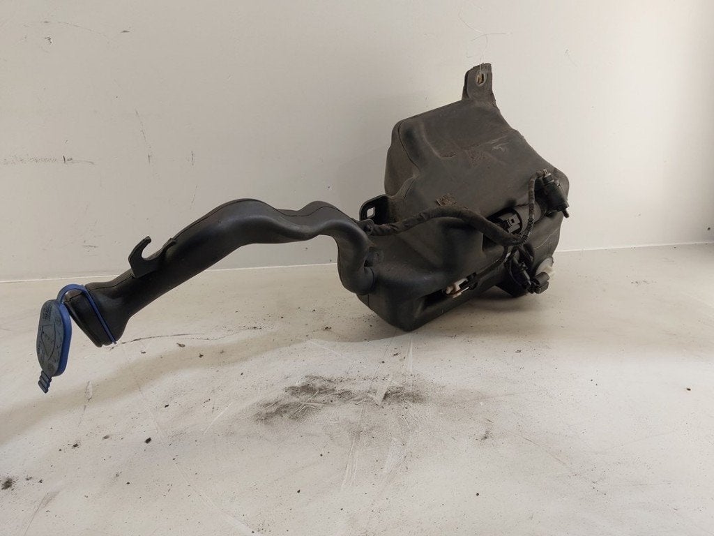 LAVE-GLACE RESERVOIR AVANT Mercedes-Benz GLA (156.9), Mercedes-Benz, Utilisé, Dialog.mb@mercedes-benz.com, Mercedes-Benz AG