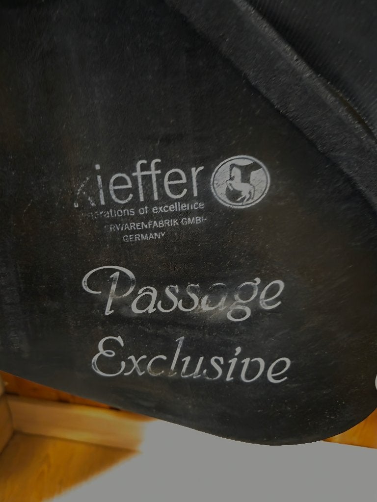Kieffer en springzadel, Dieren en Toebehoren, Ophalen, L (17.5 inch), Diepe zit, Zo goed als nieuw