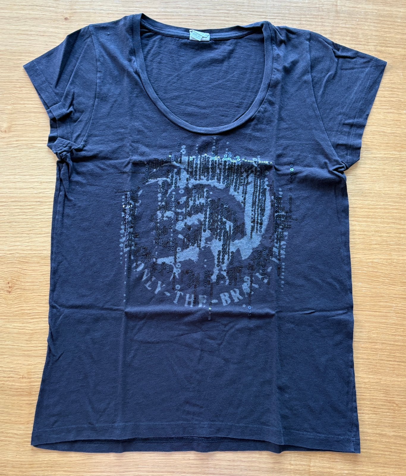 T-shirt gris anthracite / noir avec sequins DIESEL - S - 12€, Kleding | Dames, Zwart, Ophalen of Verzenden, Korte mouw, Maat 36 (S)