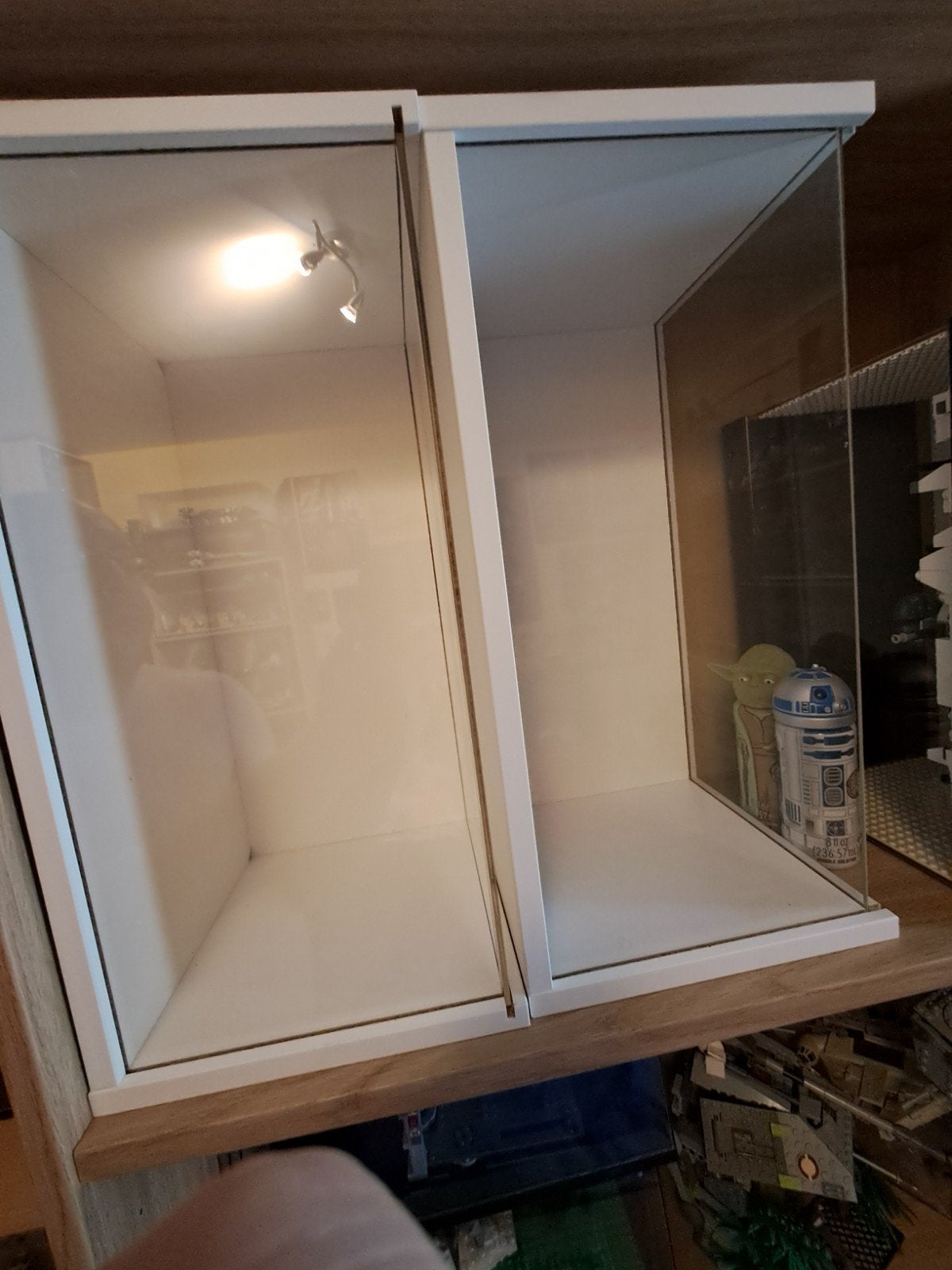 A vendre 2 vitrines ikea, Maison & Meubles, Armoires | Vitrines, Enlèvement
